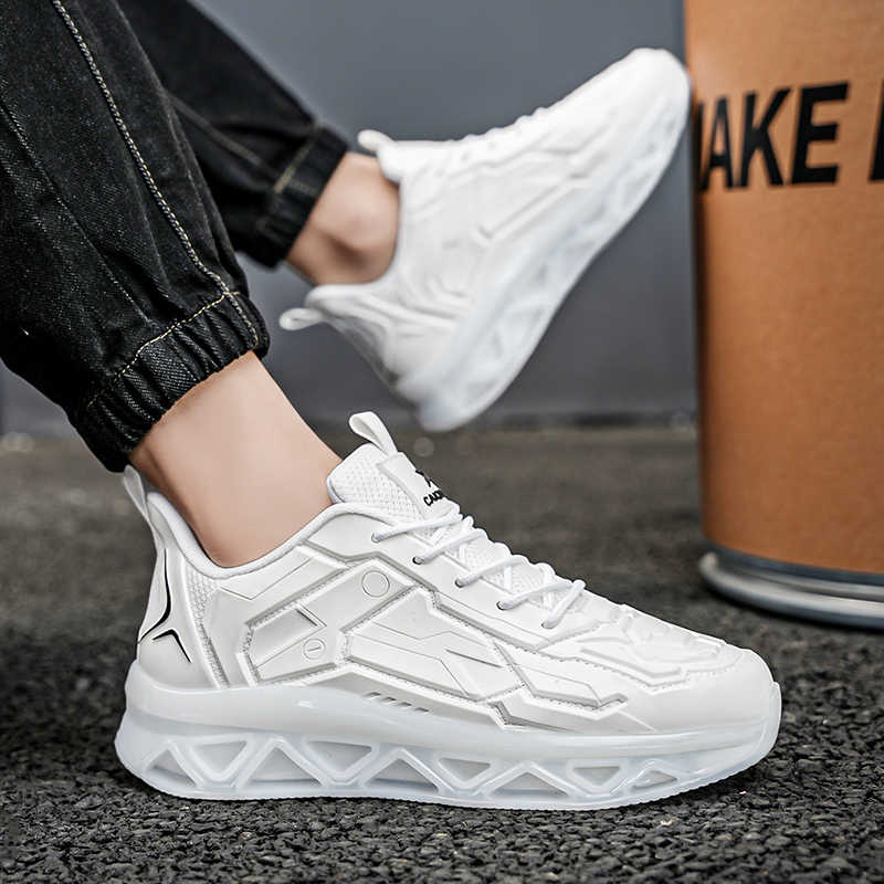 Women'S Shoes To Buy - Kalın Tabanlı Yol Tipi Siyah Beyaz